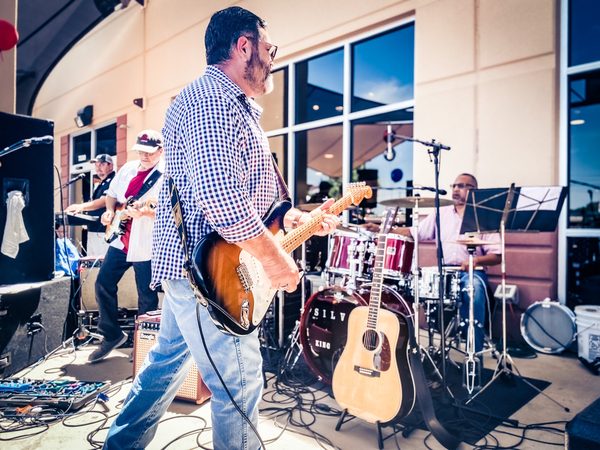 Dan Gonzalez Band live